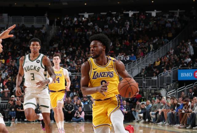 开云体育平台-布朗尼什么水平？3战仅得2分，詹皇父子篮球变尴尬