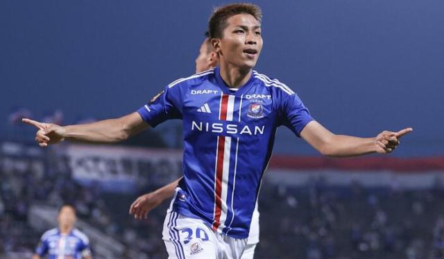 开什么国际玩笑？日本国脚赴瑞士踢球却无法注册